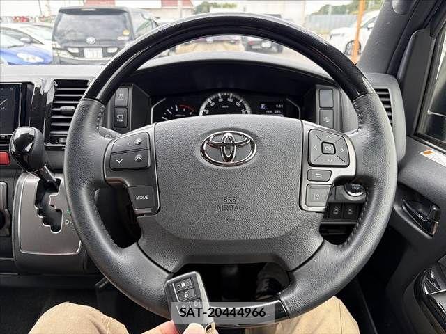 Toyota HIACE VAN 2026-01 8742533-6