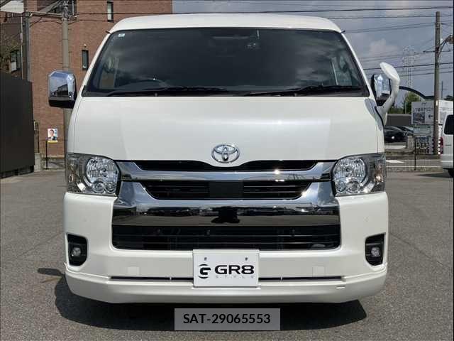 Toyota HIACE VAN 2024-06 8742540-16
