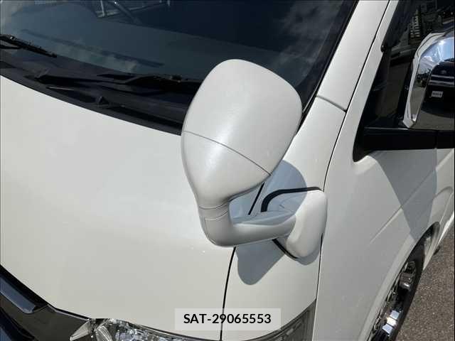 Toyota HIACE VAN 2024-06 8742540-25