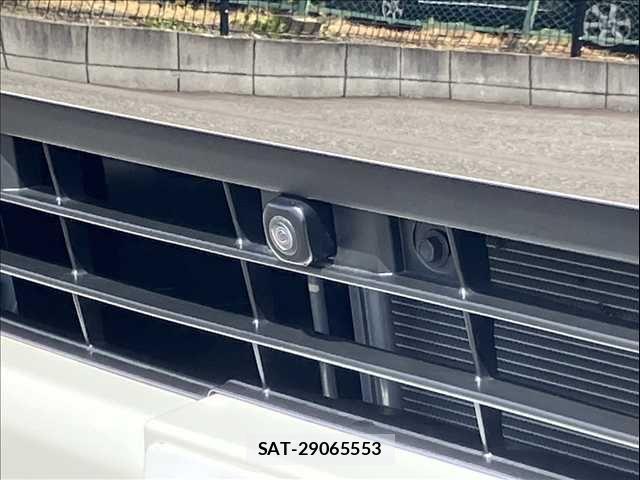 Toyota HIACE VAN 2024-06 8742540-28