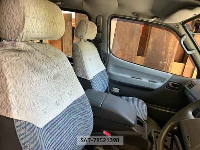 Toyota HIACE VAN 1996-12 8742568-5