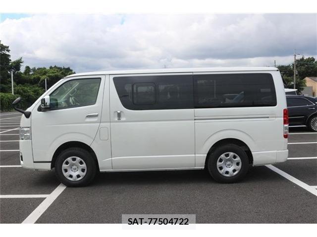 Toyota HIACE VAN 2022-10 8742554-9