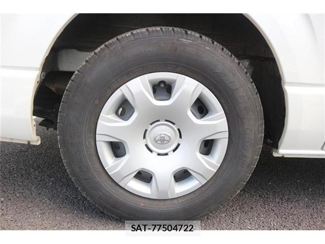 Toyota HIACE VAN 2022-10 8742554-15