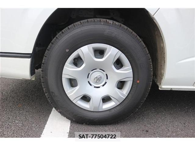 Toyota HIACE VAN 2022-10 8742554-17