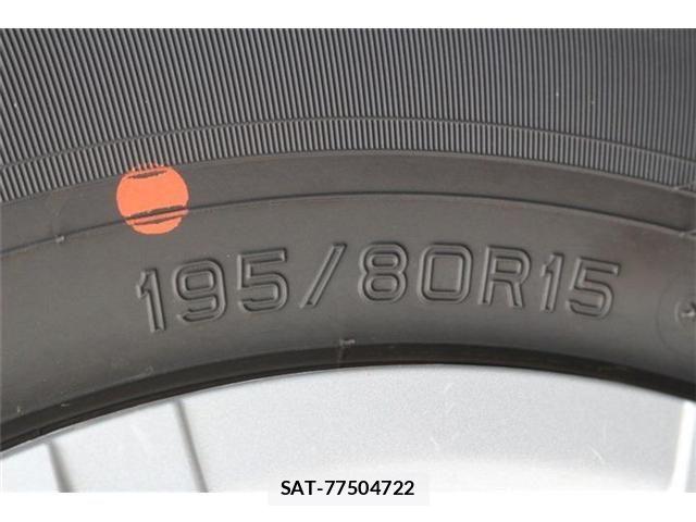 Toyota HIACE VAN 2022-10 8742554-20