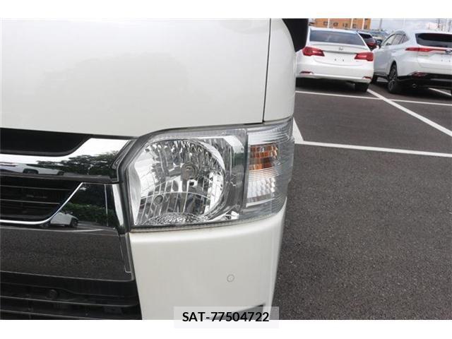 Toyota HIACE VAN 2022-10 8742554-21