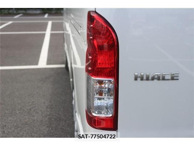 Toyota HIACE VAN 2022-10 8742554-26