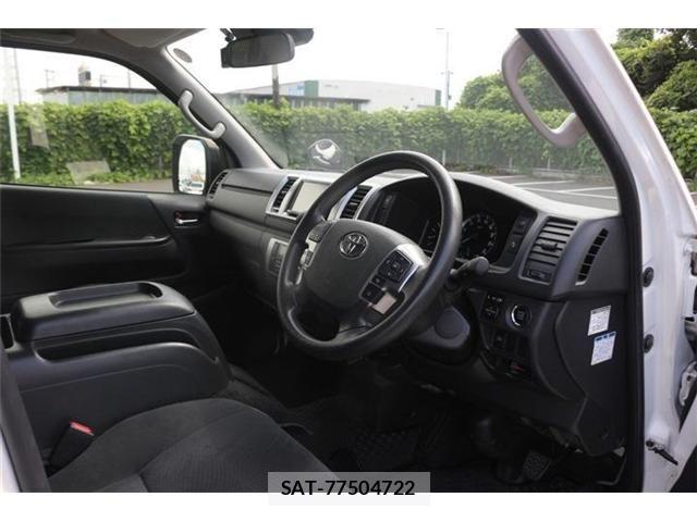 Toyota HIACE VAN 2022-10 8742554-28