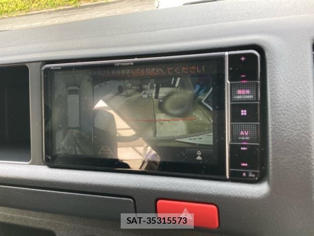 Toyota HIACE VAN 2023-10 8742526-17