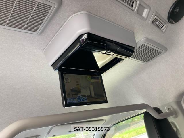 Toyota HIACE VAN 2023-10 8742526-20