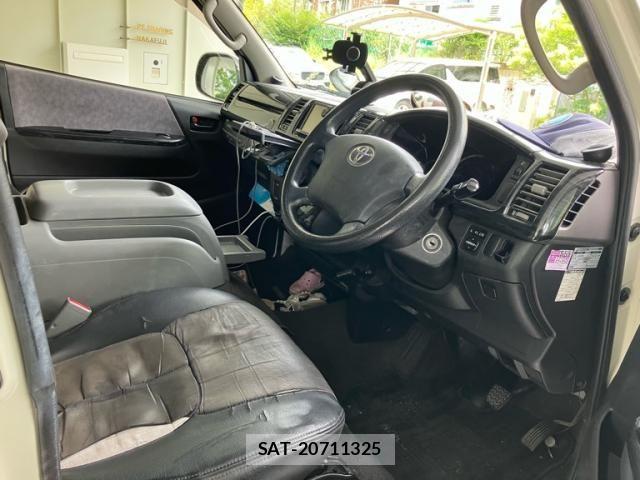 Toyota HIACE VAN 2007-07 8742573-13