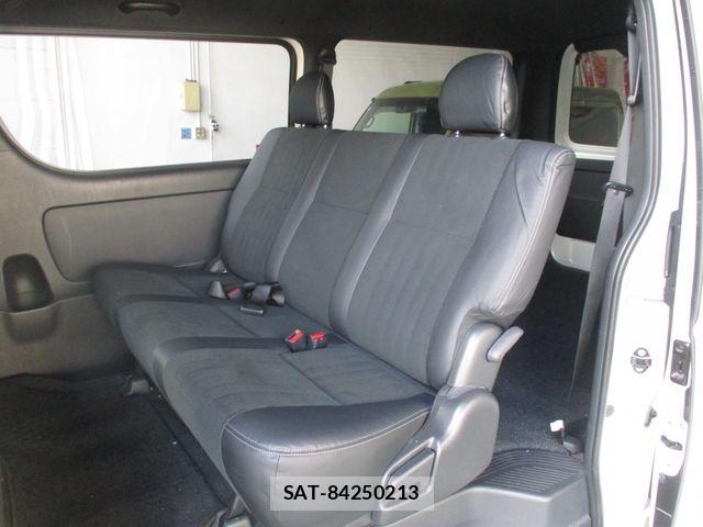 Toyota HIACE VAN 2024-06 8742542-11