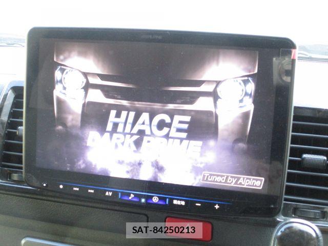 Toyota HIACE VAN 2024-06 8742542-17