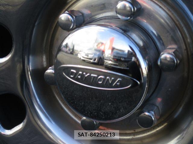 Toyota HIACE VAN 2024-06 8742542-25