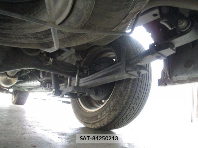 Toyota HIACE VAN 2024-06 8742542-29