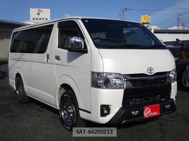 Toyota HIACE VAN 2024-06 8742542-4