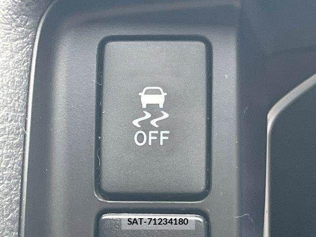 Toyota HIACE VAN 2021-08 8742556-10