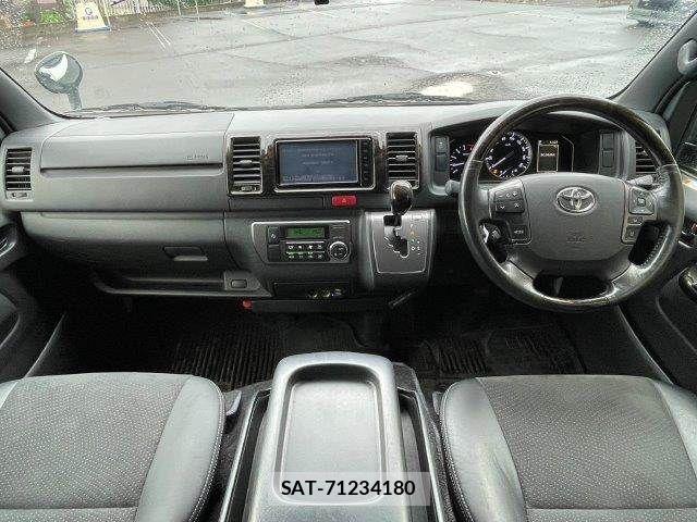Toyota HIACE VAN 2021-08 8742556-2