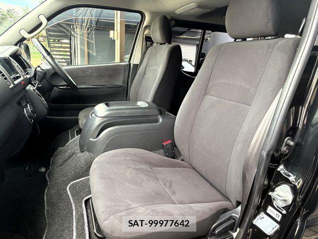 Toyota HIACE VAN 2013-03 8742565-17
