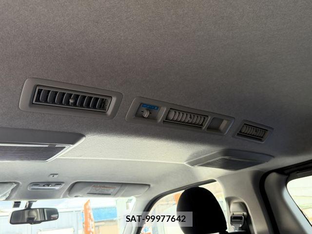 Toyota HIACE VAN 2013-03 8742565-21