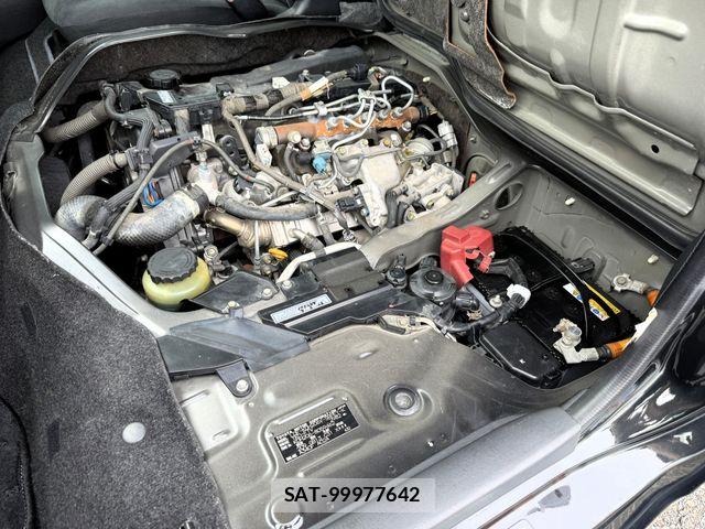 Toyota HIACE VAN 2013-03 8742565-26