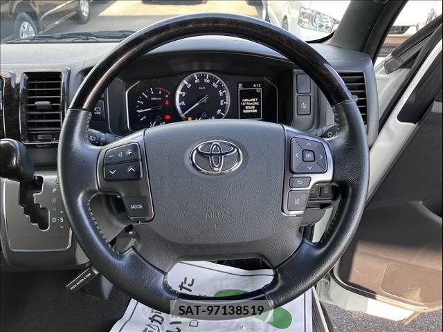 Toyota HIACE VAN 2024-03 8742544-18