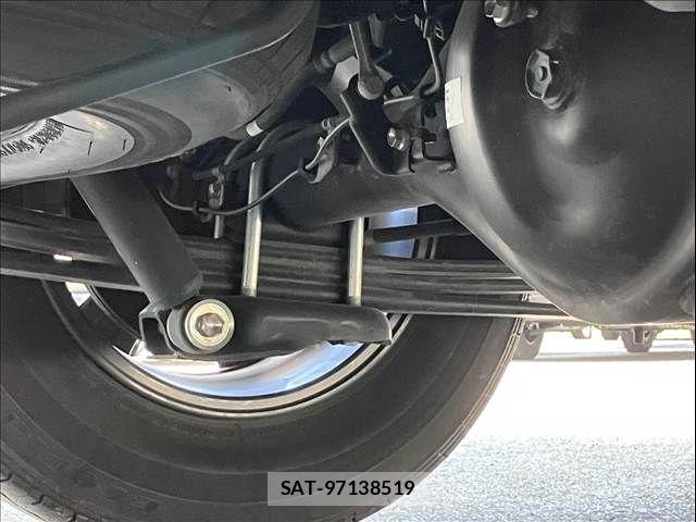 Toyota HIACE VAN 2024-03 8742544-21