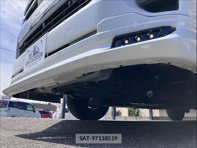 Toyota HIACE VAN 2024-03 8742544-23