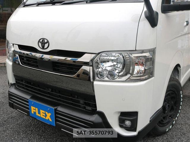 Toyota HIACE VAN 2022-01 8742541-9