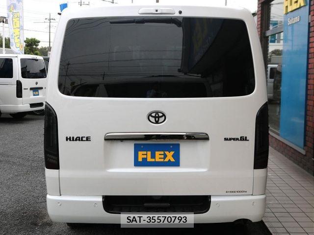 Toyota HIACE VAN 2022-01 8742541-14
