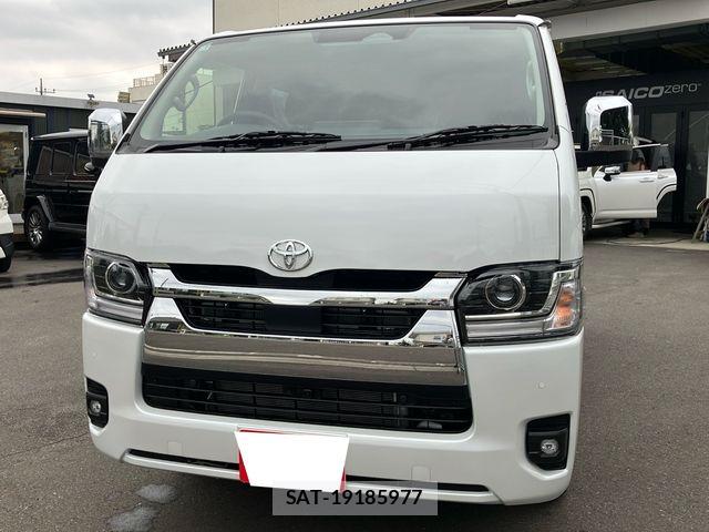 Toyota HIACE VAN 2026-07 8780473-0