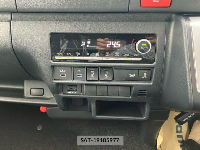 Toyota HIACE VAN 2026-07 8780473-13