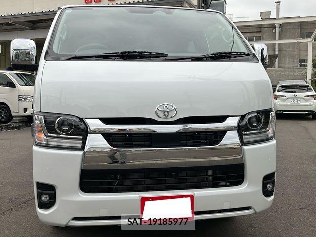 Toyota HIACE VAN 2026-07 8780473-7