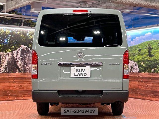 Toyota HIACE VAN 2026-04 8780474-14