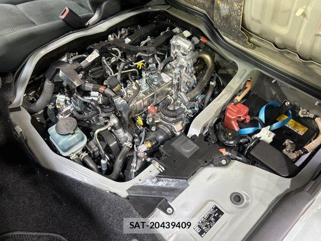 Toyota HIACE VAN 2026-04 8780474-17