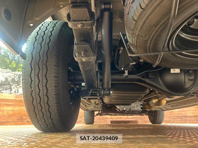 Toyota HIACE VAN 2026-04 8780474-18