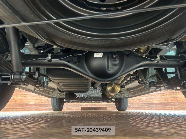 Toyota HIACE VAN 2026-04 8780474-19