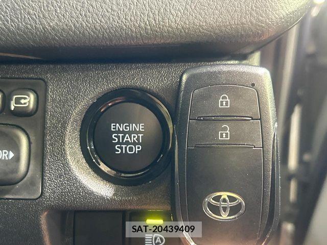 Toyota HIACE VAN 2026-04 8780474-4