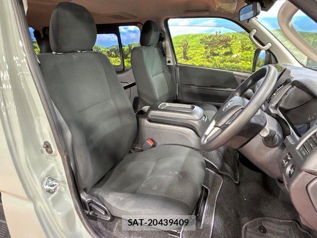 Toyota HIACE VAN 2026-04 8780474-8