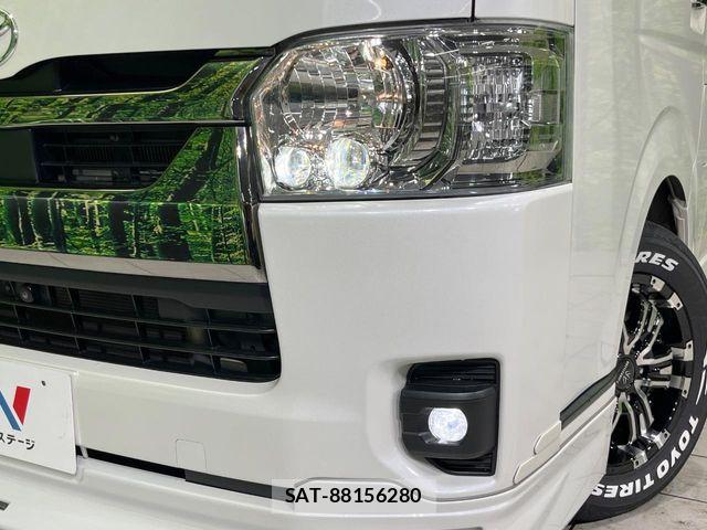 Toyota HIACE VAN 2023-01 8796129-11