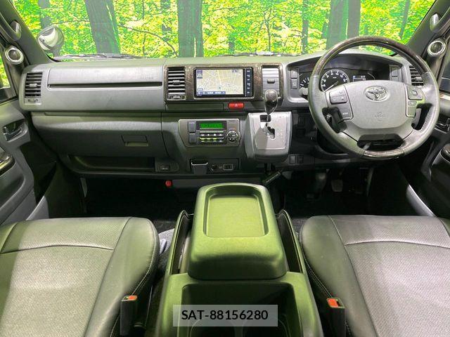 Toyota HIACE VAN 2023-01 8796129-1