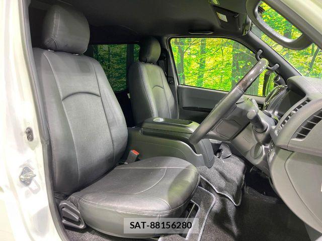 Toyota HIACE VAN 2023-01 8796129-7