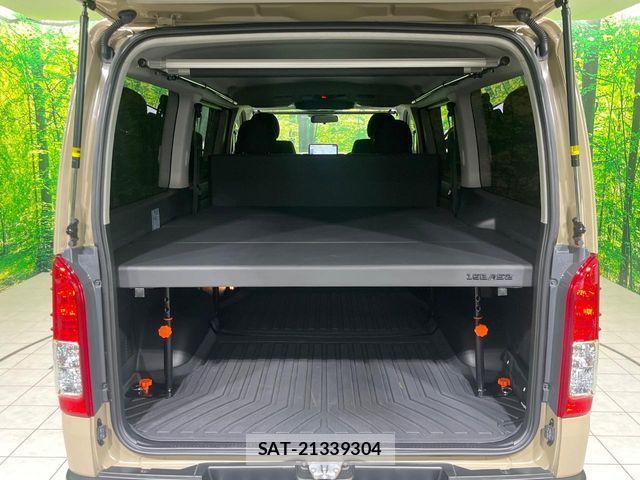 Toyota HIACE VAN 2025-03 8796128-9