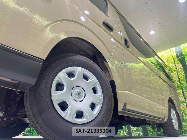 Toyota HIACE VAN 2025-03 8796128-12