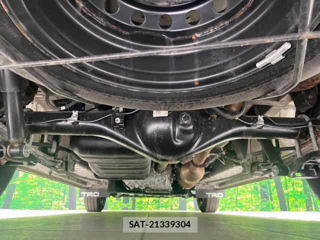 Toyota HIACE VAN 2025-03 8796128-18
