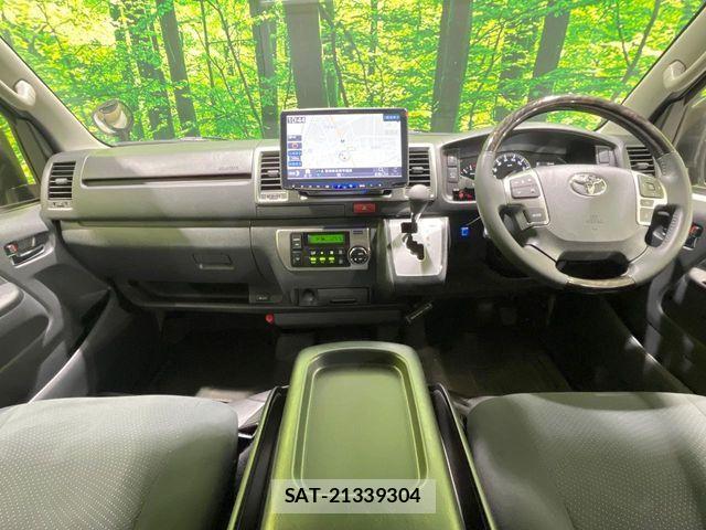 Toyota HIACE VAN 2025-03 8796128-1