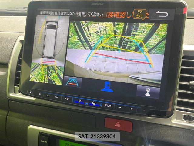 Toyota HIACE VAN 2025-03 8796128-4