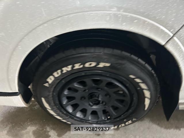 Toyota HIACE VAN 2022-01 8796131-10