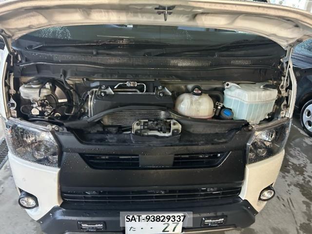 Toyota HIACE VAN 2022-01 8796131-14