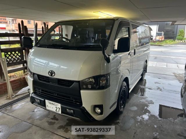 Toyota HIACE VAN 2022-01 8796131-1
